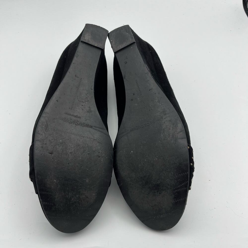 Stuart Weitzman Women's Black Suede Closed Toe Wedge Pumps Size 8 1/2 M - Picture 4 of 10